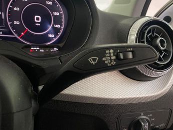 AUDI Q2 1.5 Tfsi Cod 35 Sport Suv 5Dr Petrol S Tronic Euro 6 (S/S) (150 