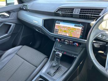 AUDI Q3 1.5 Tfsi Cod 35 S Line Suv 5Dr Petrol S Tronic Euro 6 (S/S) (150