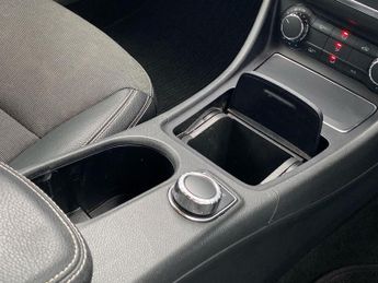 MERCEDES-BENZ A CLASS 1.5 A180 Cdi Se Hatchback 5Dr Diesel 7G-Dct Euro 5 (S/S) (109 Ps