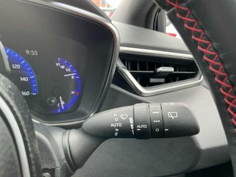 TOYOTA COROLLA 2.0 Vvt-I Hybrid Gr Sport 5Dr Cvt