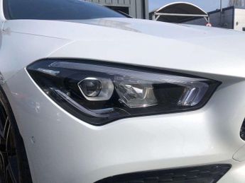 MERCEDES-BENZ CLA Cla 180 Amg Line Premium 4Dr Tip Auto