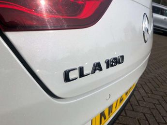 MERCEDES-BENZ CLA Cla 180 Amg Line Premium 4Dr Tip Auto