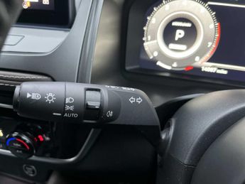 NISSAN QASHQAI 1.3 Dig-T Mh 158 Tekna 5Dr Xtronic