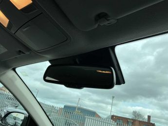 KIA STONIC 1.0T Gdi 48V Gt-Line S 5Dr Dct