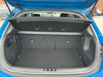 KIA STONIC 1.0T Gdi 48V Gt-Line S 5Dr Dct