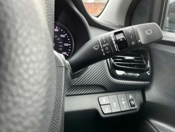 KIA STONIC 1.0T Gdi 48V Gt-Line S 5Dr Dct