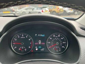 KIA STONIC 1.0T Gdi 48V Gt-Line S 5Dr Dct