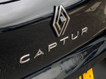 RENAULT CAPTUR 1.6 E-Tech Evolution Suv 5Dr Petrol Hybrid Auto Euro 6 (S/S) (14