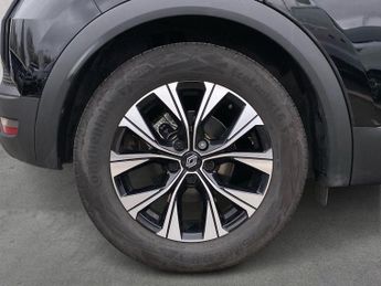 RENAULT CAPTUR 1.6 E-Tech Evolution Suv 5Dr Petrol Hybrid Auto Euro 6 (S/S) (14