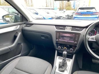 SKODA OCTAVIA 1.4 Tsi Se Hatchback 5Dr Petrol Dsg Euro 6 (S/S) (150 Ps)