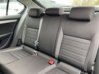 SKODA OCTAVIA 1.4 Tsi Se Hatchback 5Dr Petrol Dsg Euro 6 (S/S) (150 Ps)