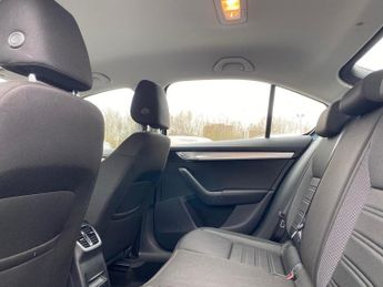 SKODA OCTAVIA 1.4 Tsi Se Hatchback 5Dr Petrol Dsg Euro 6 (S/S) (150 Ps)