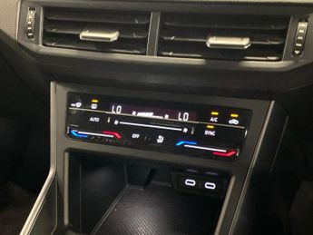 VOLKSWAGEN POLO 1.0 Tsi R-Line Hatchback 5Dr Petrol Dsg Euro 6 (S/S) (110 Ps)