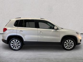 VOLKSWAGEN TIGUAN 2.0 Tdi Bluemotion Tech Match Suv 5Dr Diesel Dsg 4Wd Euro 5 (S/S