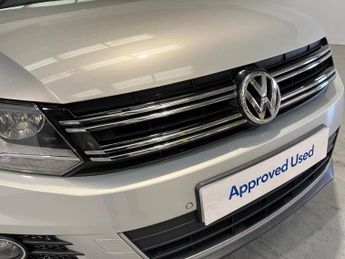 VOLKSWAGEN TIGUAN 2.0 Tdi Bluemotion Tech Match Suv 5Dr Diesel Dsg 4Wd Euro 5 (S/S