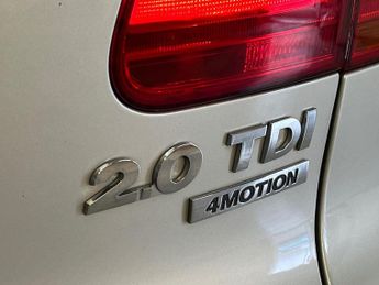 VOLKSWAGEN TIGUAN 2.0 Tdi Bluemotion Tech Match Suv 5Dr Diesel Dsg 4Wd Euro 5 (S/S