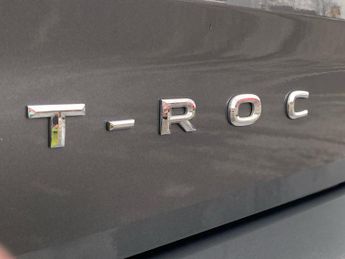VOLKSWAGEN T-ROC 2.0 Tdi Sel Suv 5Dr Diesel Dsg Euro 6 (S/S) (150 Ps)