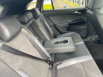 VOLKSWAGEN ID.4 210Kw 4Motion Match Pro 77Kwh 5Dr Auto
