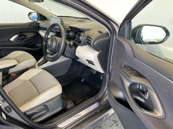 TOYOTA YARIS 1.5 Vvt-H Excel Hatchback 5Dr Petrol Hybrid E-Cvt Euro 6 (S/S) (