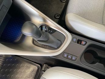 TOYOTA YARIS 1.5 Vvt-H Excel Hatchback 5Dr Petrol Hybrid E-Cvt Euro 6 (S/S) (