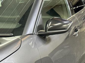 CITROEN C4 1.2 Puretech Shine Plus Hatchback 5Dr Petrol Eat8 Euro 6 (S/S) (