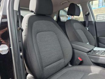 HYUNDAI KONA 100Kw Premium 39Kwh 5Dr Auto