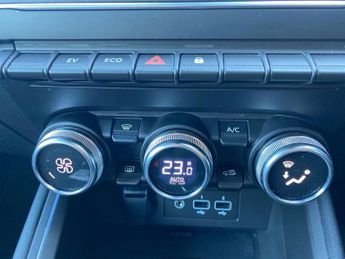 RENAULT CLIO 1.6 E-Tech Evolution Hatchback 5Dr Petrol Hybrid Auto Euro 6 (S/