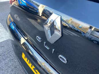 RENAULT CLIO 1.6 E-Tech Evolution Hatchback 5Dr Petrol Hybrid Auto Euro 6 (S/