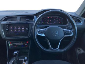 VOLKSWAGEN TIGUAN 2.0 Tdi Elegance Suv 5Dr Diesel Dsg Euro 6 (S/S) (150 Ps)