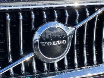 VOLVO XC90 2.0 B5 Mhev Momentum Suv 5Dr Diesel Hybrid Auto 4Wd Euro 6 (S/S)