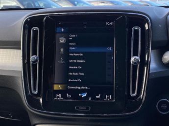 VOLVO XC40 2.0 B4 Mhev Momentum Suv 5Dr Petrol Hybrid Auto Awd Euro 6 (S/S)