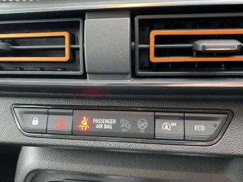 DACIA SANDERO STEPWAY 1.0 Tce Prestige Hatchback 5Dr Petrol Cvt Euro 6 (S/S) (90 Ps)