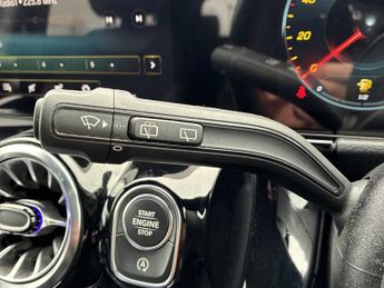 MERCEDES-BENZ GLA Gla 200 Amg Line Premium 5Dr Auto