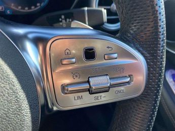 MERCEDES-BENZ GLC Glc 300D 4Matic Amg Line Premium + 5Dr 9G-Tronic