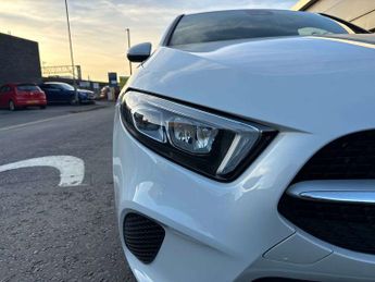 MERCEDES-BENZ A CLASS A180D Sport 5Dr Auto