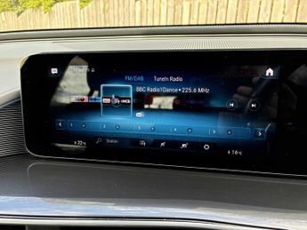 MERCEDES-BENZ EQC Eqc 400 300Kw Amg Line 80Kwh 5Dr Auto