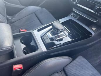 AUDI Q5 2.0 Tdi 40 S Line Sportback 5Dr Diesel S Tronic Quattro Euro 6 (