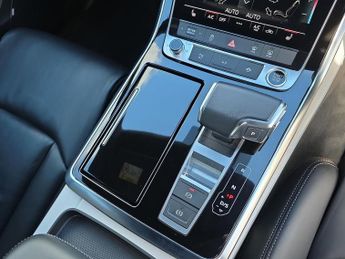 AUDI Q7 50 Tdi Quattro S Line 5Dr Tiptronic [Tech Pack]