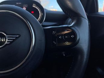 MINI HATCHBACK 135Kw Cooper S Level 3 33Kwh 3Dr Auto