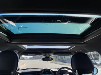 MINI HATCHBACK 135Kw Cooper S Level 3 33Kwh 3Dr Auto