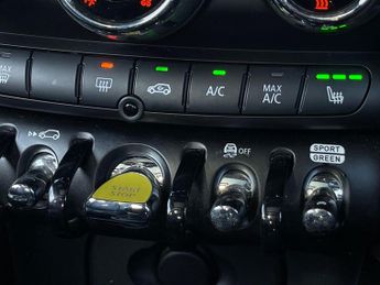 MINI HATCHBACK 135Kw Cooper S Level 3 33Kwh 3Dr Auto