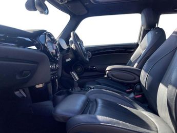 MINI HATCHBACK 135Kw Cooper S Level 3 33Kwh 3Dr Auto