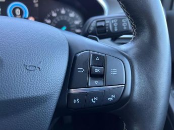 FORD FOCUS VIGNALE 1.5T Ecoboost Vignale Hatchback 5Dr Petrol Auto Euro 6 (S/S) (15