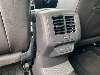 VOLKSWAGEN T-ROC 1.5 Tsi R-Line Suv 5Dr Petrol Dsg Euro 6 (S/S) (150 Ps)