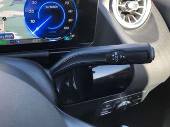 MERCEDES-BENZ EQA Eqa 250+ 140Kw Amg Line Prem Plus 70.5Kwh 5Dr Auto