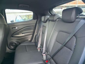 NISSAN JUKE 1.6 Hybrid N-Connecta 5Dr Auto