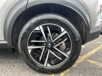 NISSAN JUKE 1.0 Dig-T N-Connecta 5Dr Dct