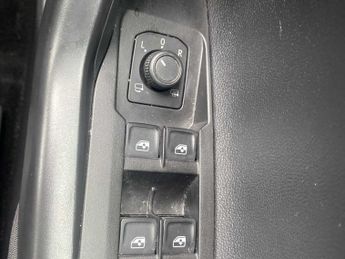 VOLKSWAGEN POLO 1.0 Tsi Life 5Dr Dsg