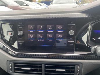 VOLKSWAGEN POLO 1.0 Tsi Life 5Dr Dsg