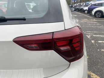 VOLKSWAGEN POLO 1.0 Tsi Life 5Dr Dsg